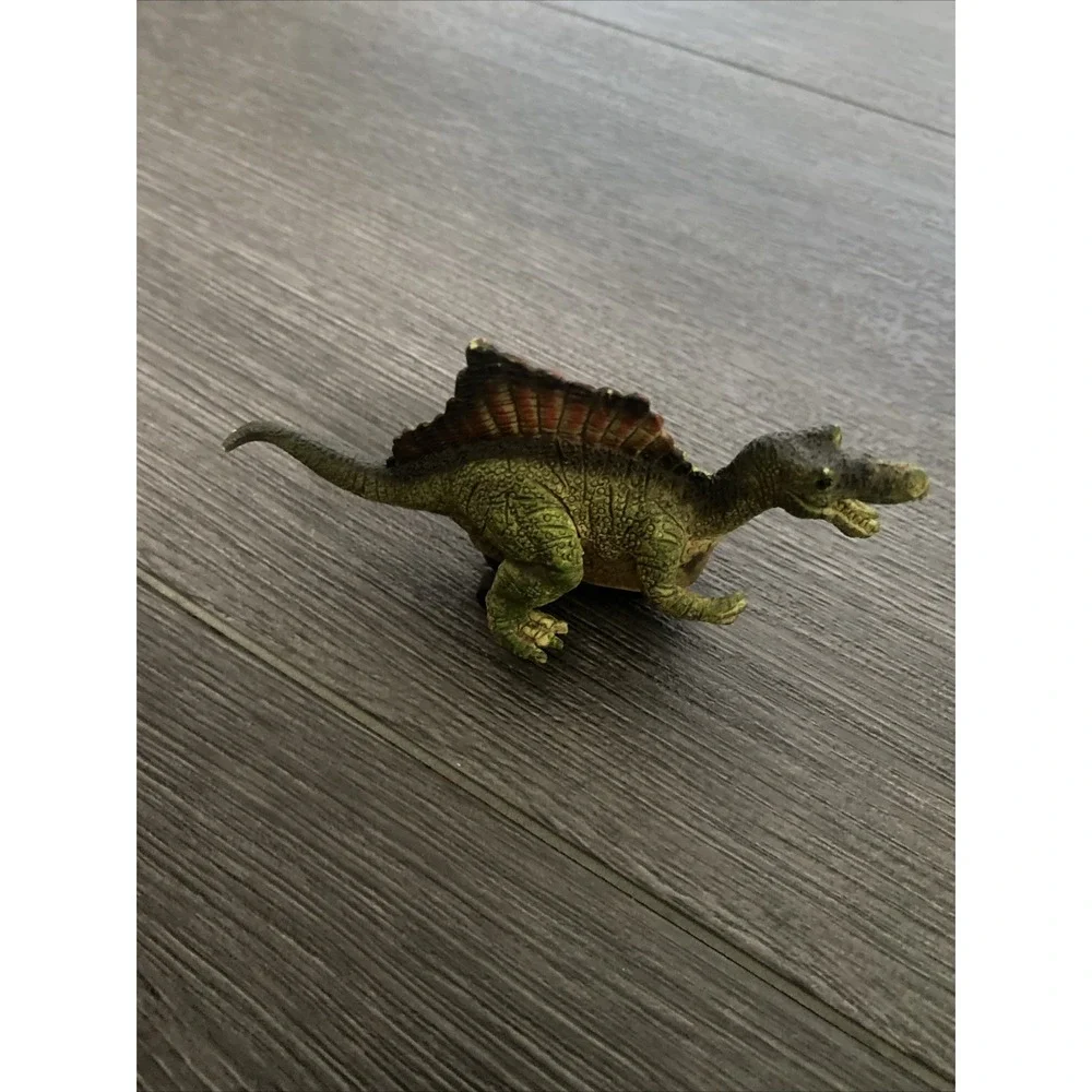 Spinosaurus Dinosaur Wind Up Toy Car On Wheels, Goes Fast Across The Floor!